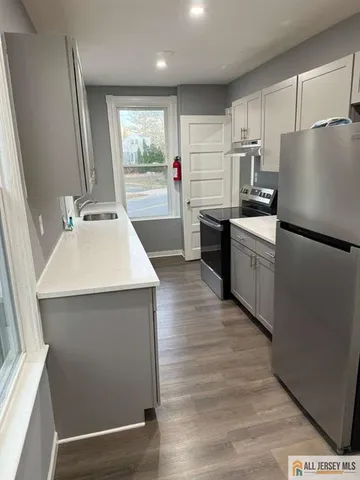 $3,150 | 107 Parkway Avenue, Ewing, NJ 08618