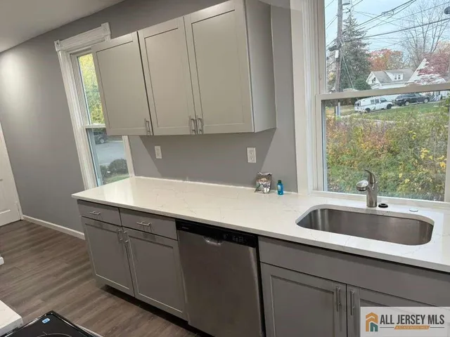 $3,150 | 107 Parkway Avenue, Ewing, NJ 08618