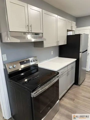 $3,150 | 107 Parkway Avenue, Ewing, NJ 08618