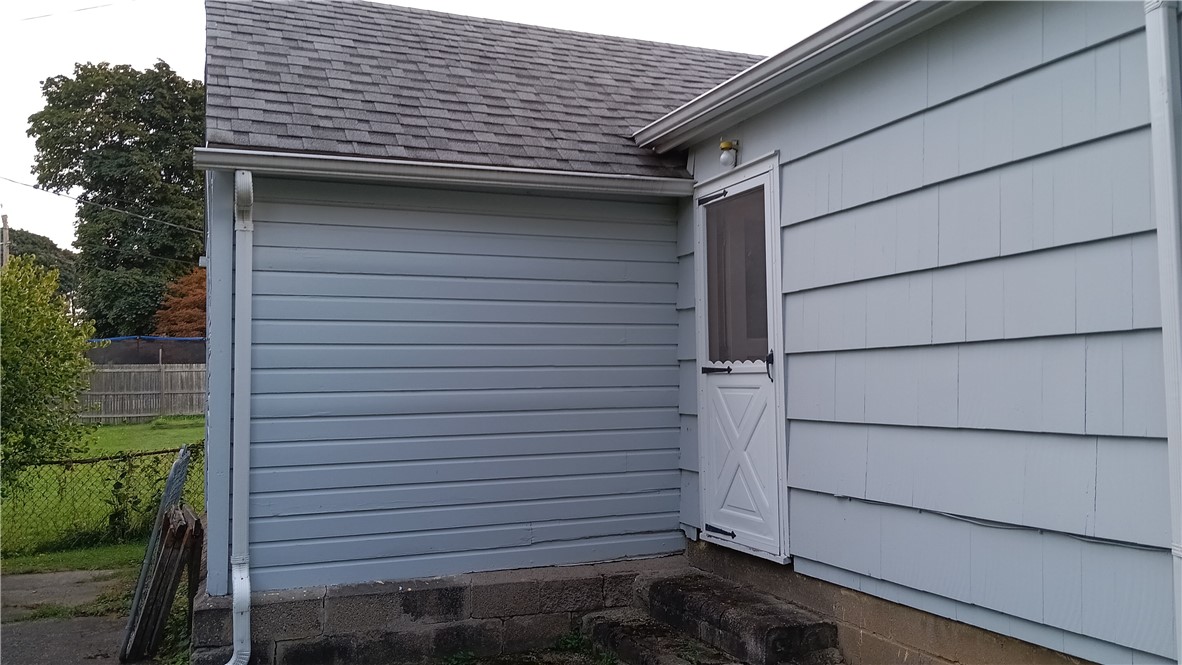 70 Alcott Road Greece, NY 14626 - Photo 5 of 23