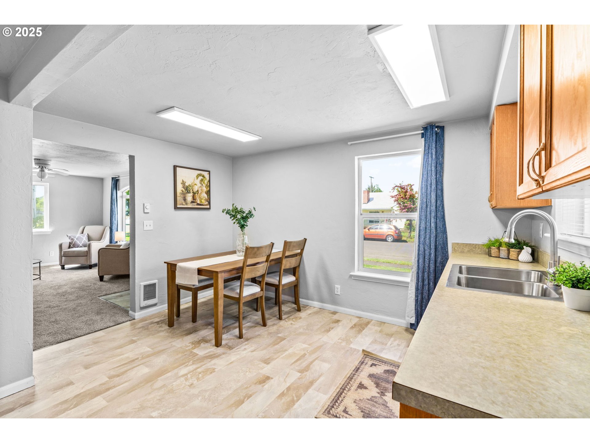 355 22nd Street Springfield, OR 97477 - Photo 12 of 36