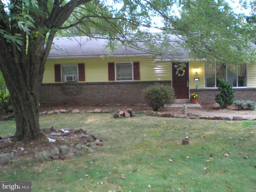 241 Ridge Avenue Ephrata, PA 17522 - Photo 1 of 18 Gallery Image 1