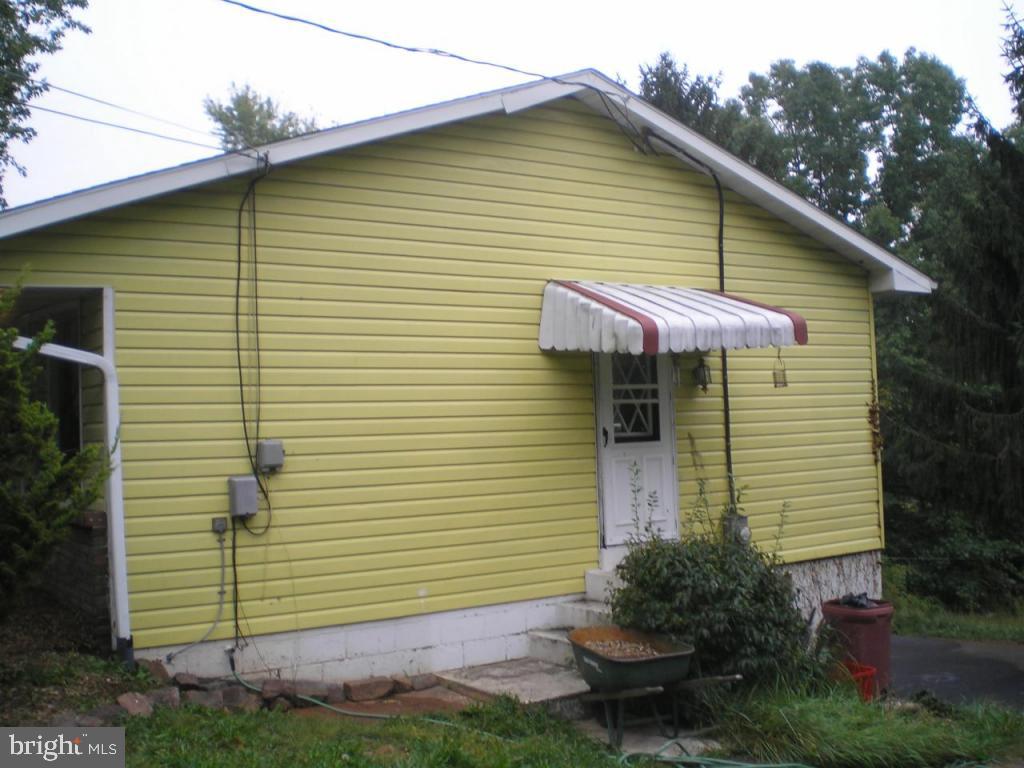 241 Ridge Avenue Ephrata, PA 17522 - Photo 16 of 18 Gallery Image 16
