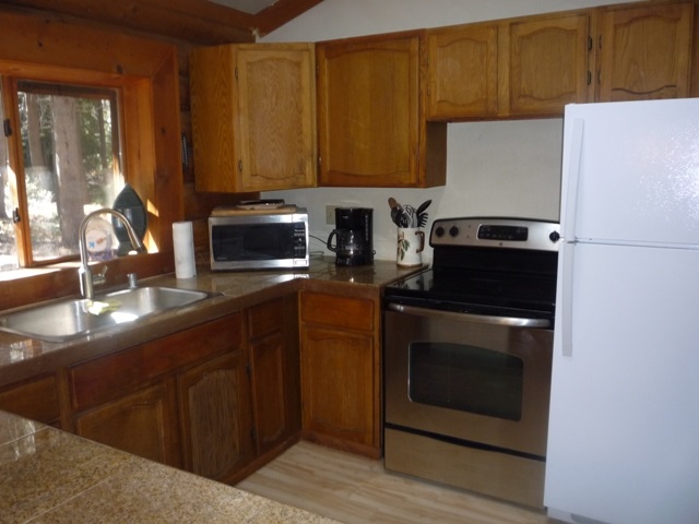 11865 Baden Road Truckee, CA 96161 - Photo 5 of 11 Kitchen