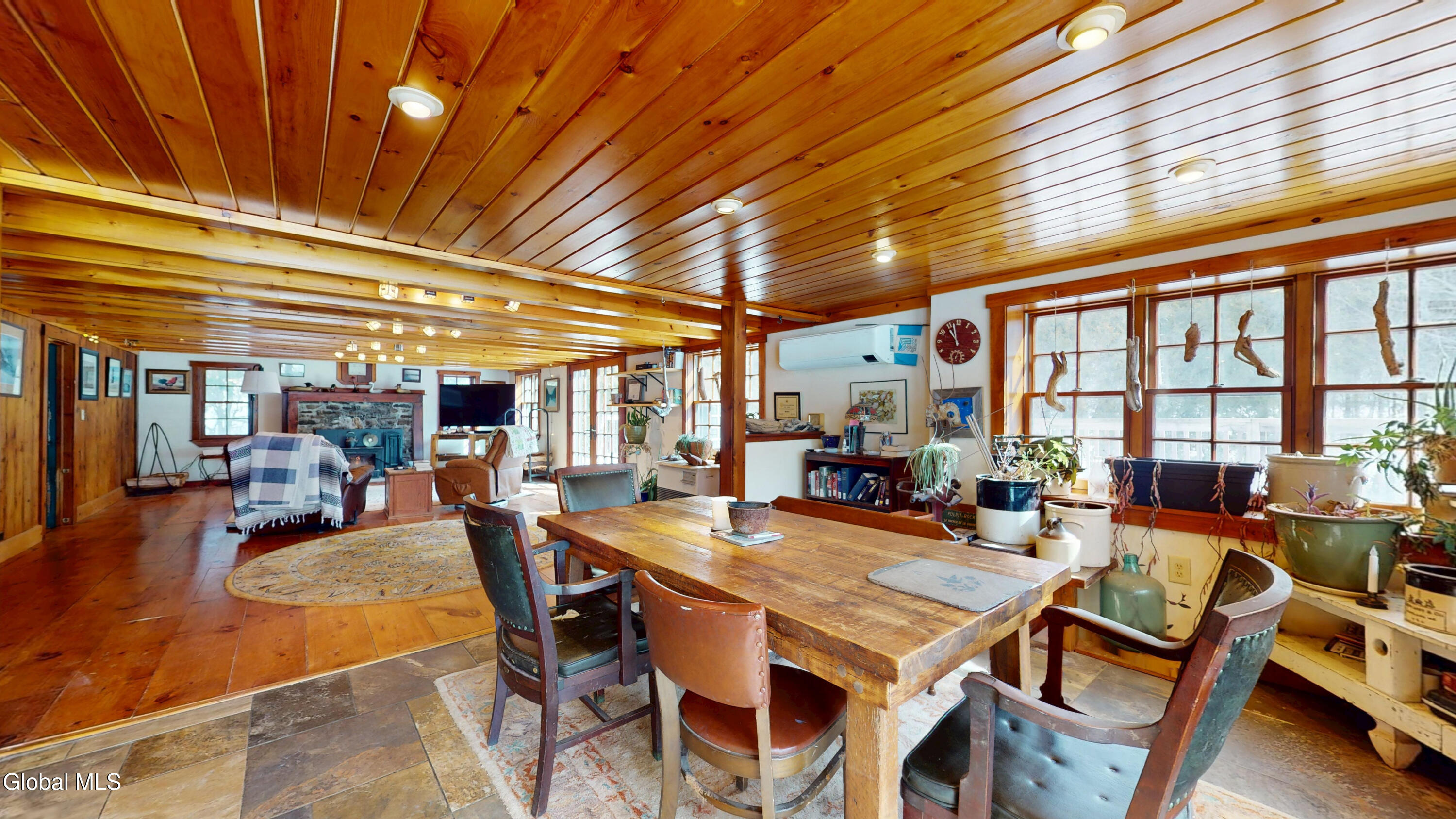 225 Fairy Lake Road Moriah, NY 12960 - Photo 12 of 67 dining