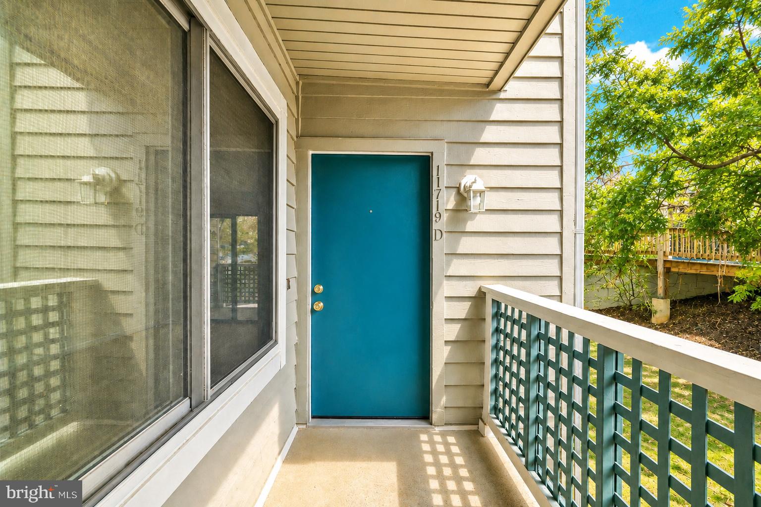 11719 Summerchase Circle Reston, VA 20194 - Photo 4 of 27