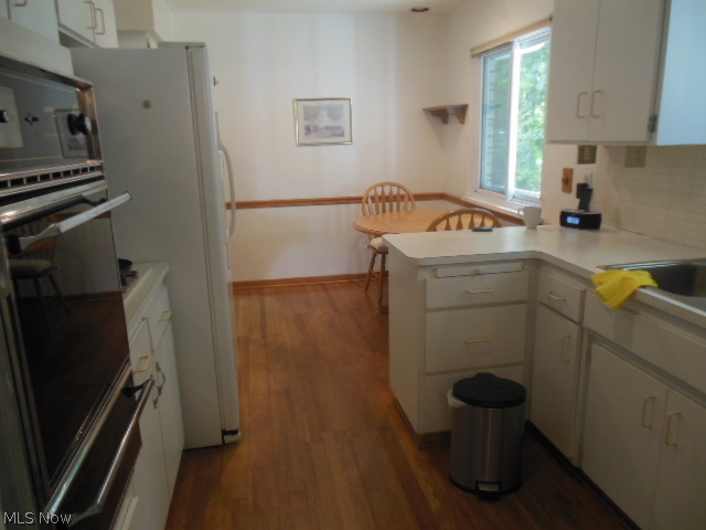1952 Marshfield Road Cleveland, OH 44124 - Photo 4 of 22