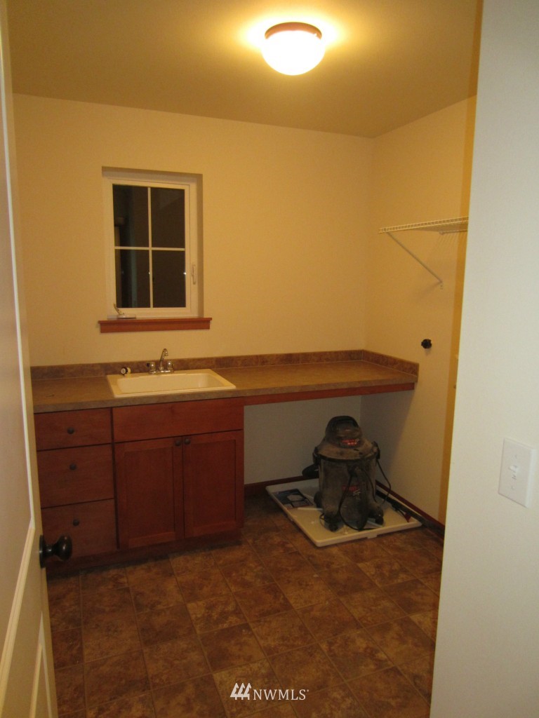 3428 Russet Road Brier, WA 98036 - Photo 22 of 25 Gallery Image 22