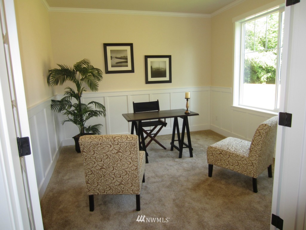 3428 Russet Road Brier, WA 98036 - Photo 10 of 25 Gallery Image 10