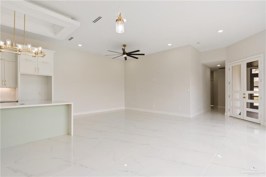 1105 Cheril Road Mission, TX 78573 - Photo 4 of 22