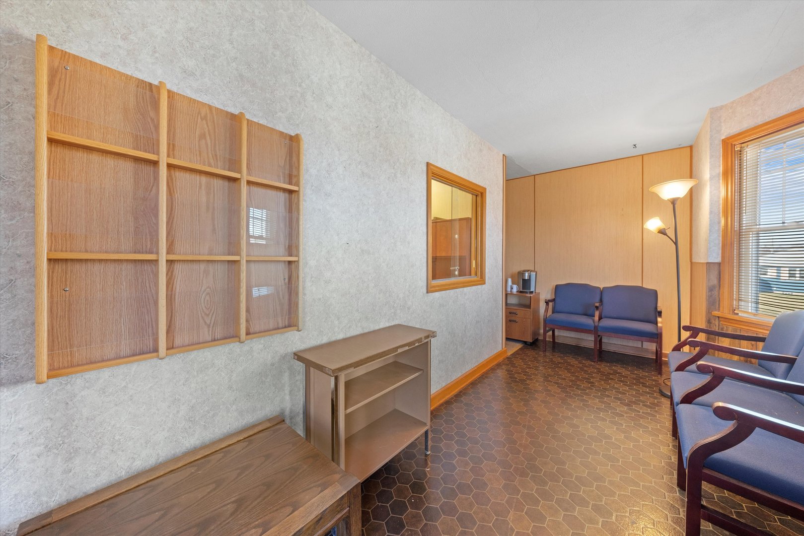 1008 Main Street Crete, IL 60417 - Photo 5 of 22 Gallery Image 5