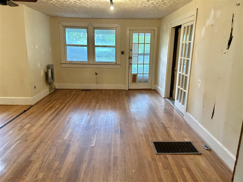 1677 Patterson Mill Road Bedford, VA 24523 - Photo 16 of 25 174097img_1455_174097_S