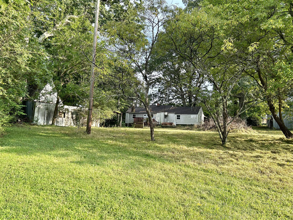 1677 Patterson Mill Road Bedford, VA 24523 - Photo 5 of 25 174108img_1435_174108_S