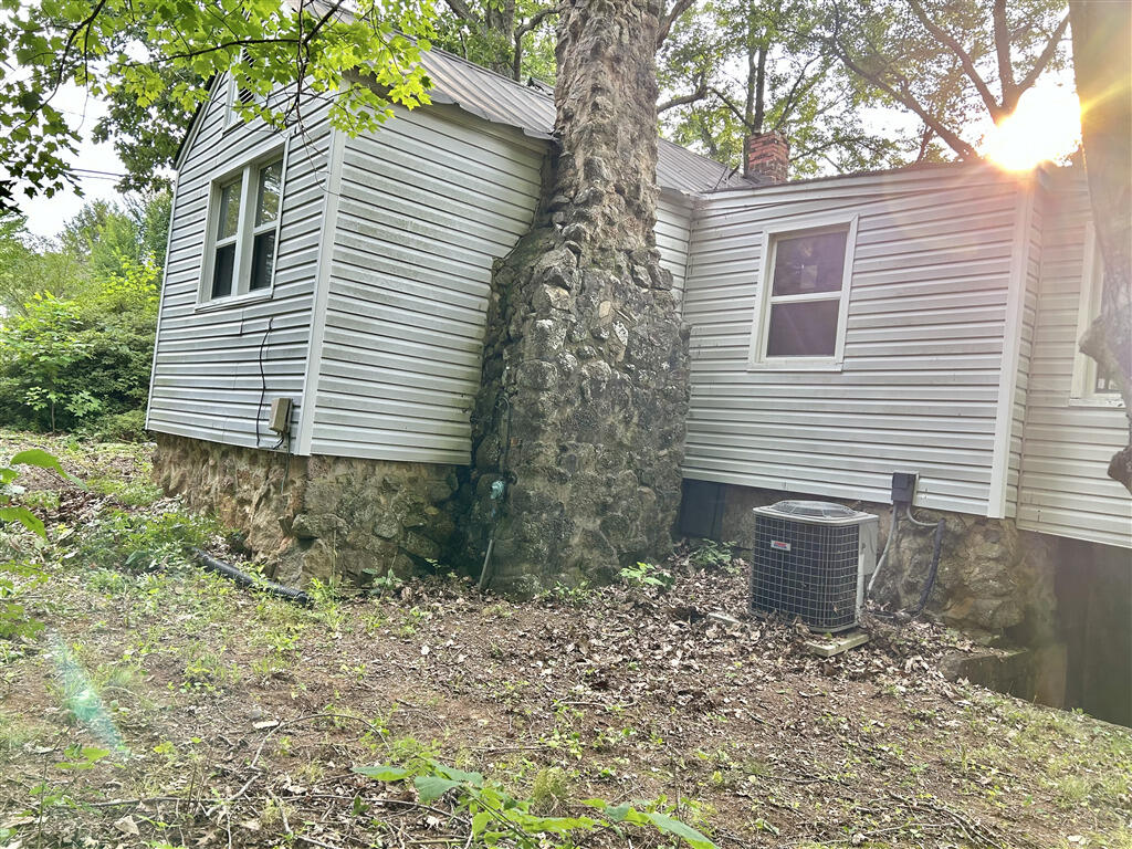 1677 Patterson Mill Road Bedford, VA 24523 - Photo 7 of 25 174088img_1440_174088_S