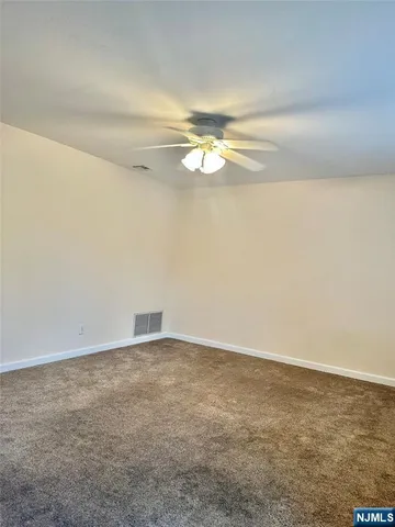 $3,250 | 309 President Street, Saddle Brook, NJ 07663