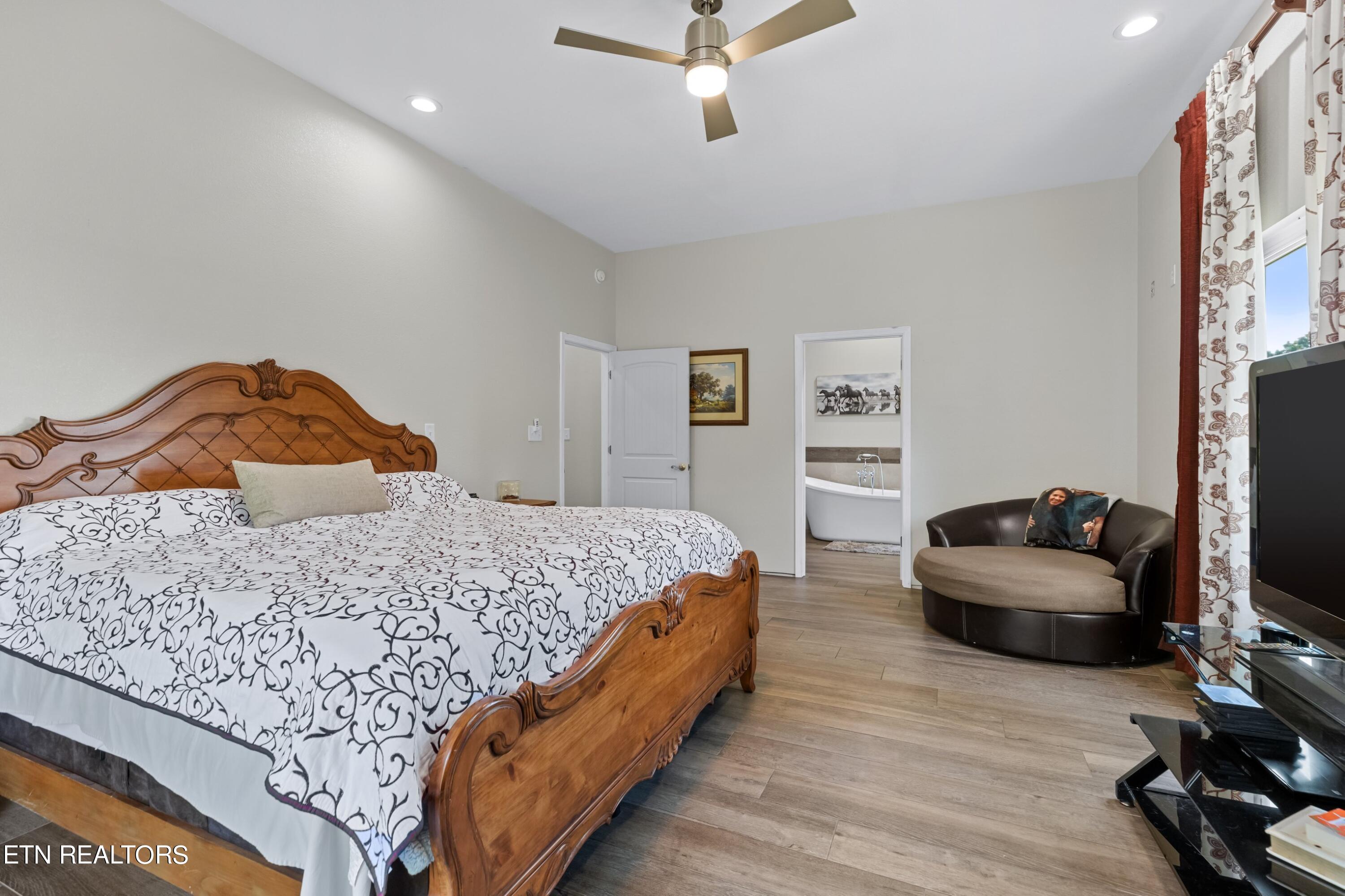 348 Burkhart Road Rutledge, TN 37861 - Photo 14 of 45 15-DL5A4263.jpg-SMALL