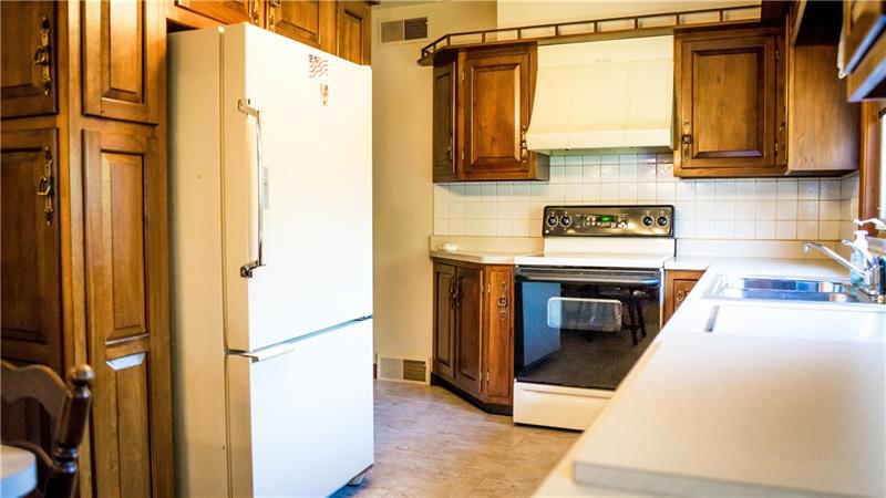 111 Cedar Road Butler, PA 16001 - Photo 8 of 22