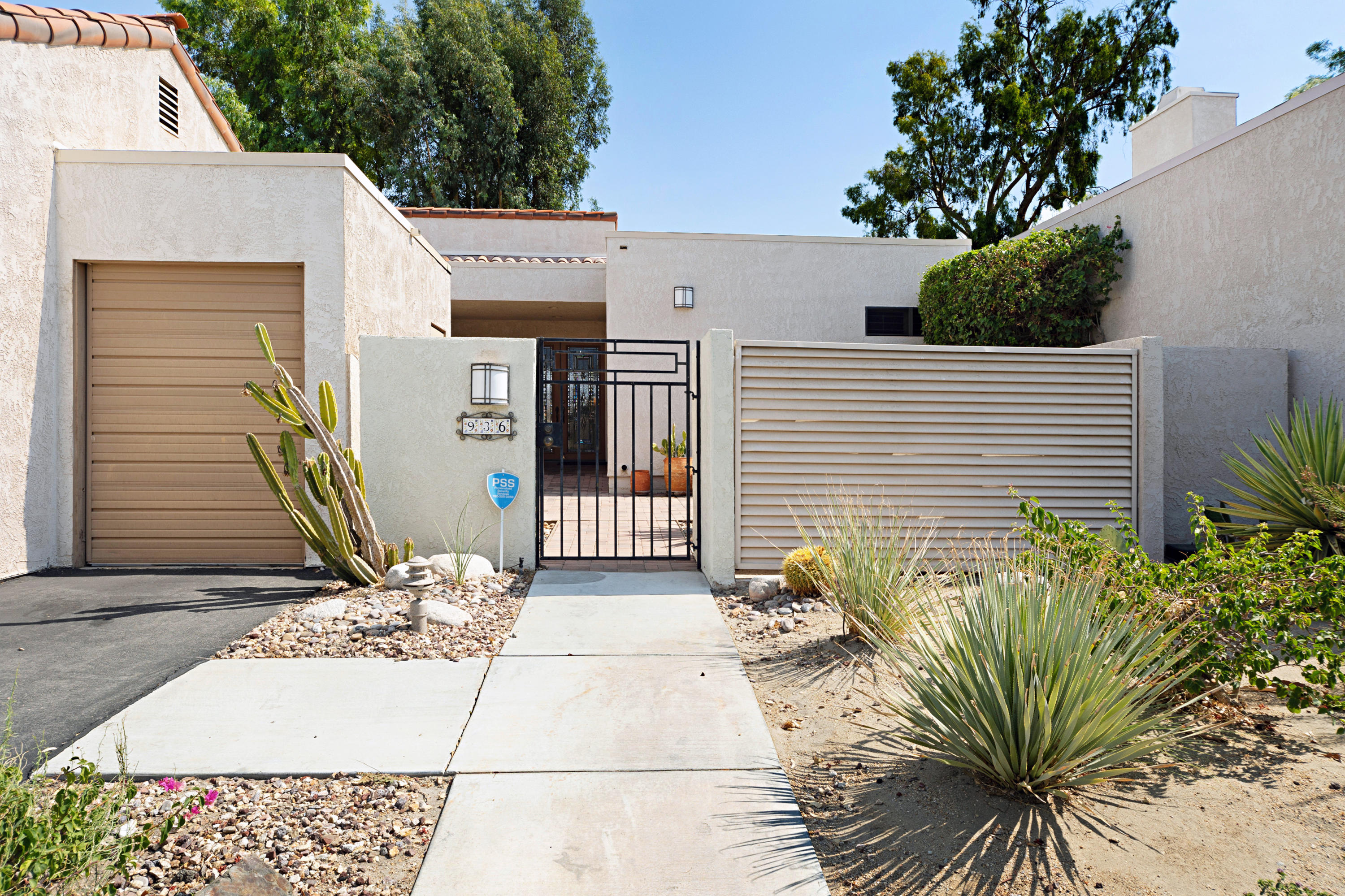 936 Inverness Drive Rancho Mirage, CA 92270 - Photo 35 of 39 4_10398459_139774_EN-139774-104