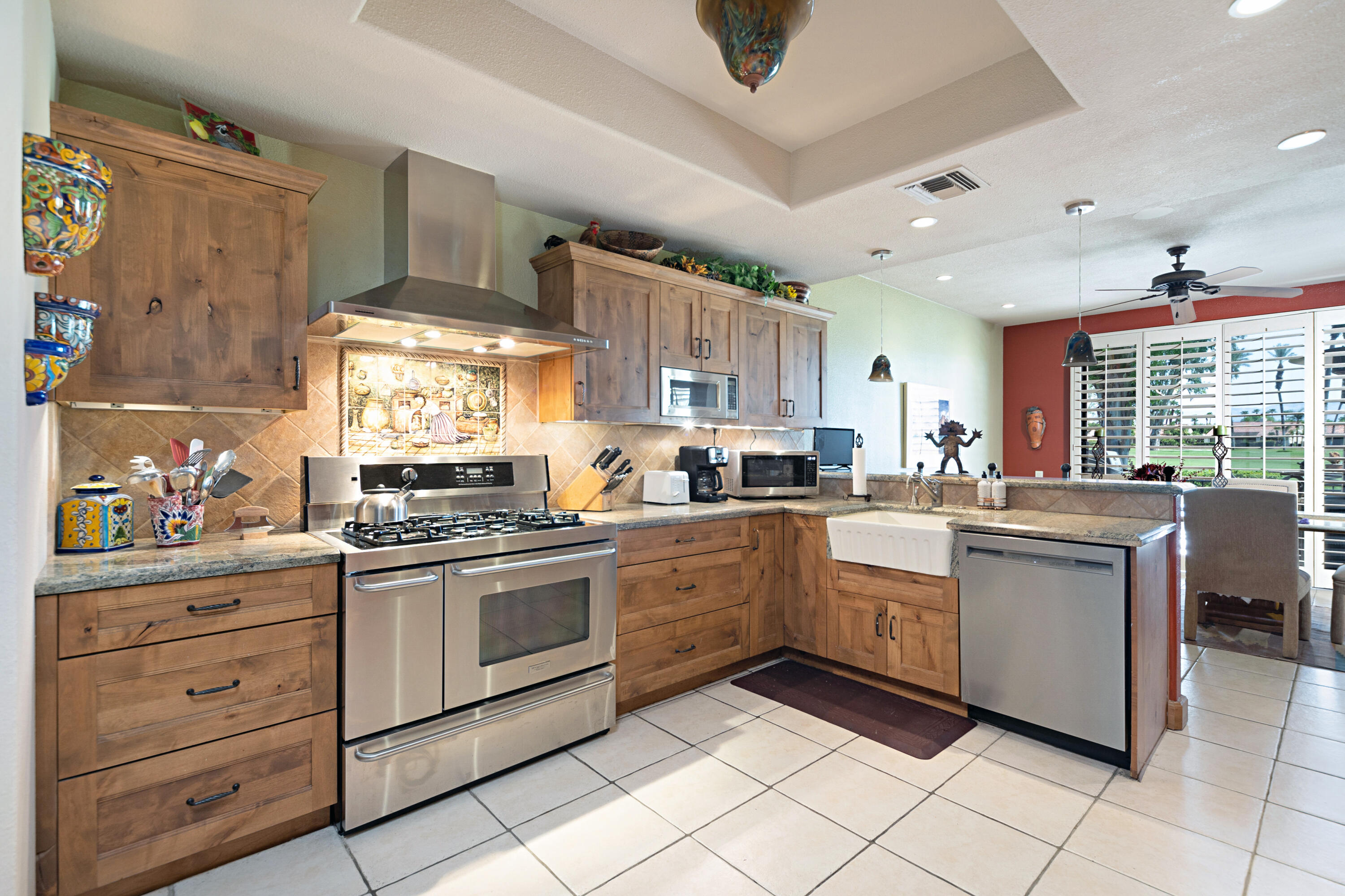 936 Inverness Drive Rancho Mirage, CA 92270 - Photo 9 of 39 16_10398468_139774_EN-139774-116