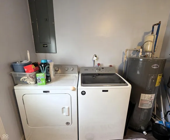 $224,500 | 212 South Lincoln Street, Westport, IN 47283