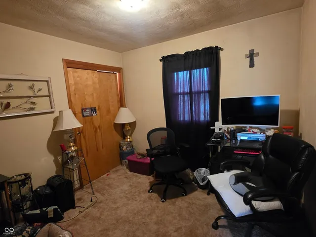 $224,500 | 212 South Lincoln Street, Westport, IN 47283