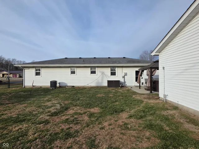 $224,500 | 212 South Lincoln Street, Westport, IN 47283