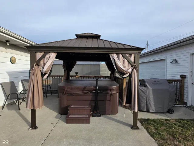 $224,500 | 212 South Lincoln Street, Westport, IN 47283