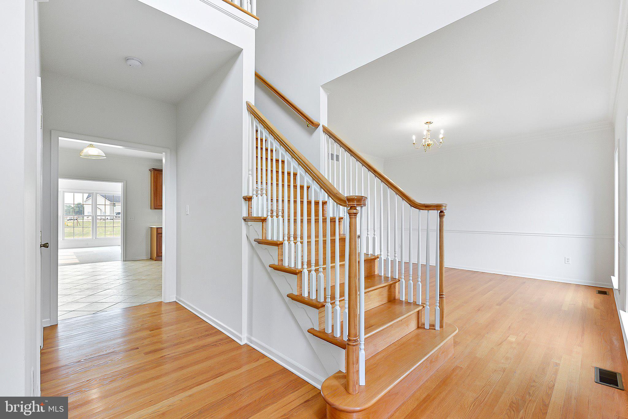 6352 Millington Road Clayton, DE 19938 - Photo 3 of 32 Foyer Entrance