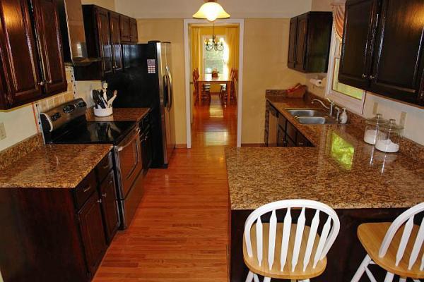 6804 Fairway Ridge Road Salem, VA 24153 - Photo 20 of 54 EAT IN KITCHEN