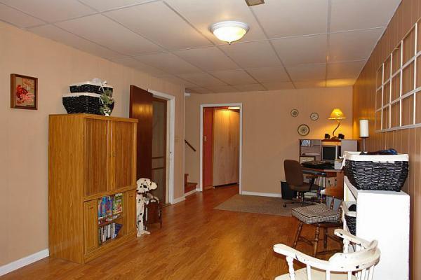 6804 Fairway Ridge Road Salem, VA 24153 - Photo 24 of 54 FAMILY ROOM
