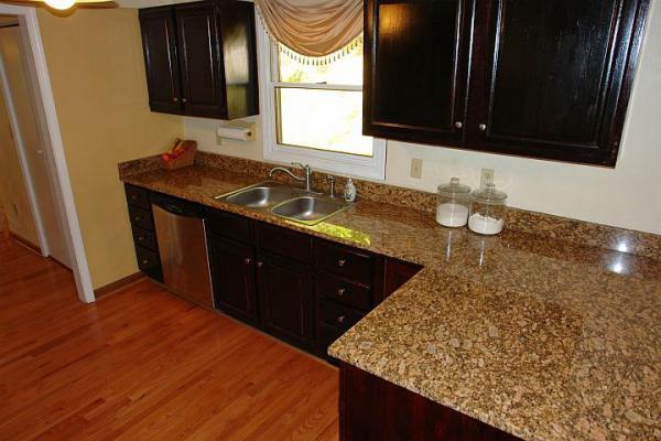 6804 Fairway Ridge Road Salem, VA 24153 - Photo 41 of 54 KITCHEN COUNTERS