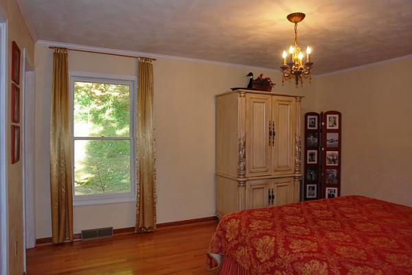 6804 Fairway Ridge Road Salem, VA 24153 - Photo 49 of 54 MASTER BEDROOM