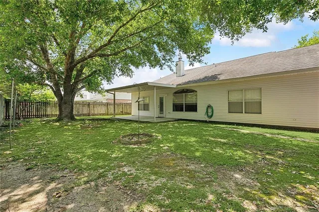 $2,350 | 3126 Meadow Lake Drive West, Slidell, LA 70461
