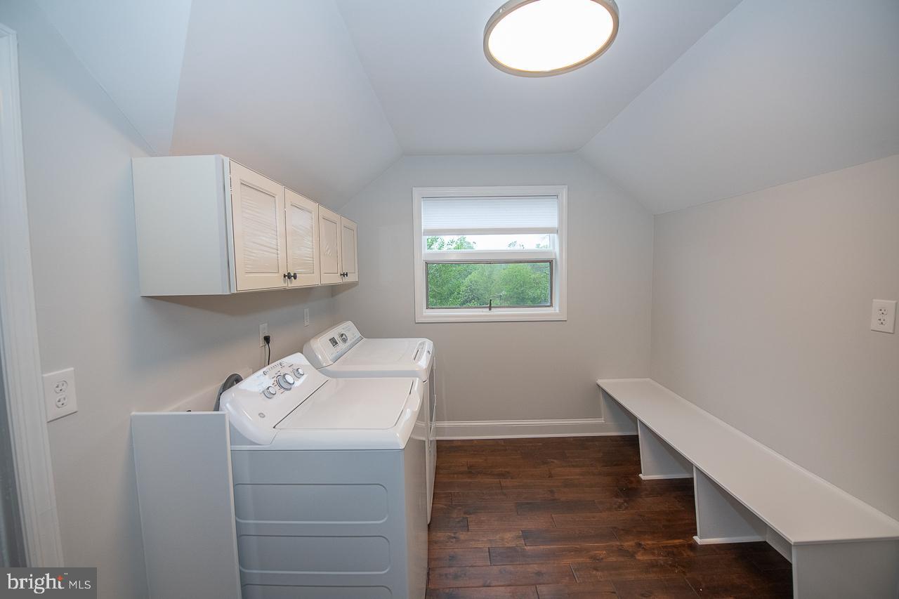 1041 County Line Road, Unit 2 Bryn Mawr, PA 19010 - Photo 6 of 24 Laundry area
