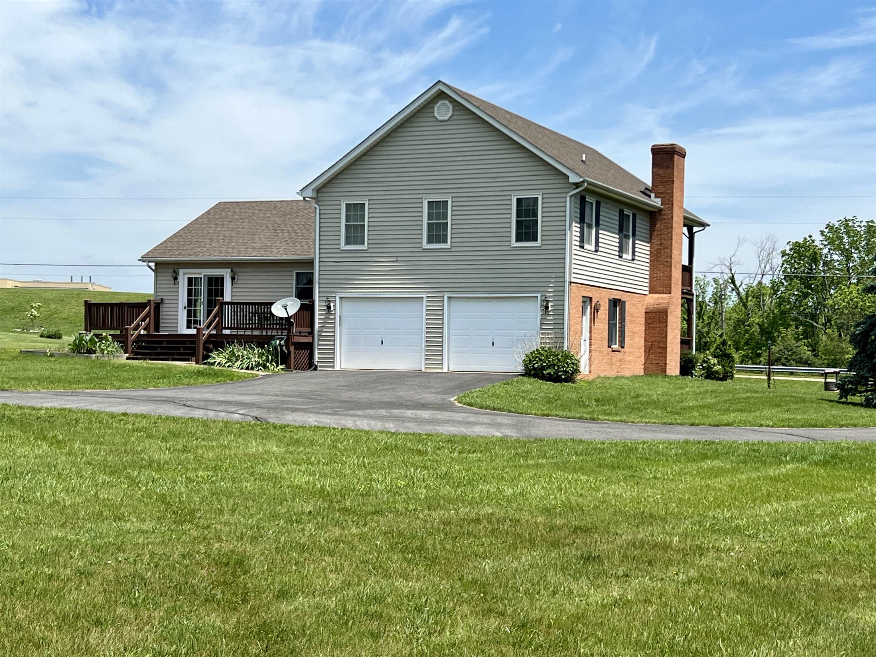 1226 Rockfish Road Waynesboro, VA 22980 - Photo 5 of 42 Gallery Image 5