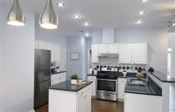 $3,200 | 420 Ruby Forest Parkway, Suwanee, GA 30024