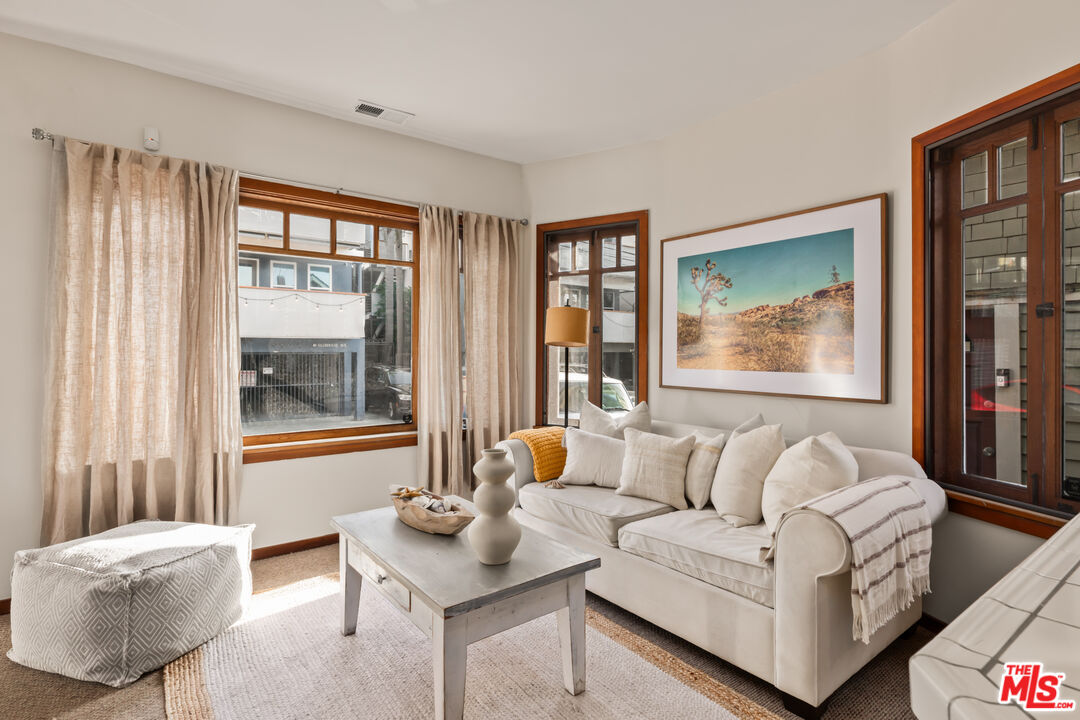 46 Wavecrest Avenue Venice, CA 90291 - Photo 16 of 31