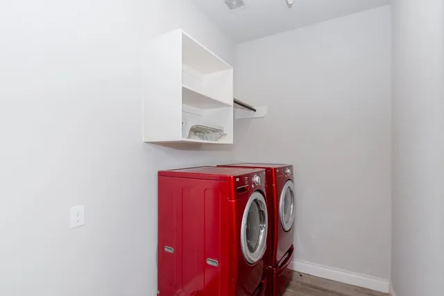 a view of house with yard and porch