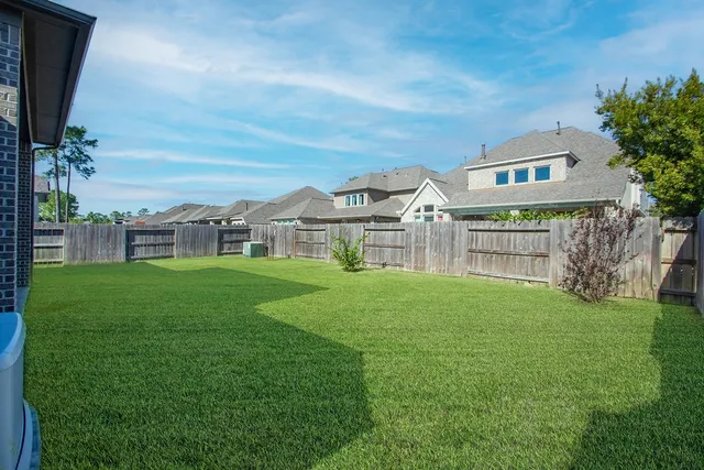 a view of an entryway with a house
