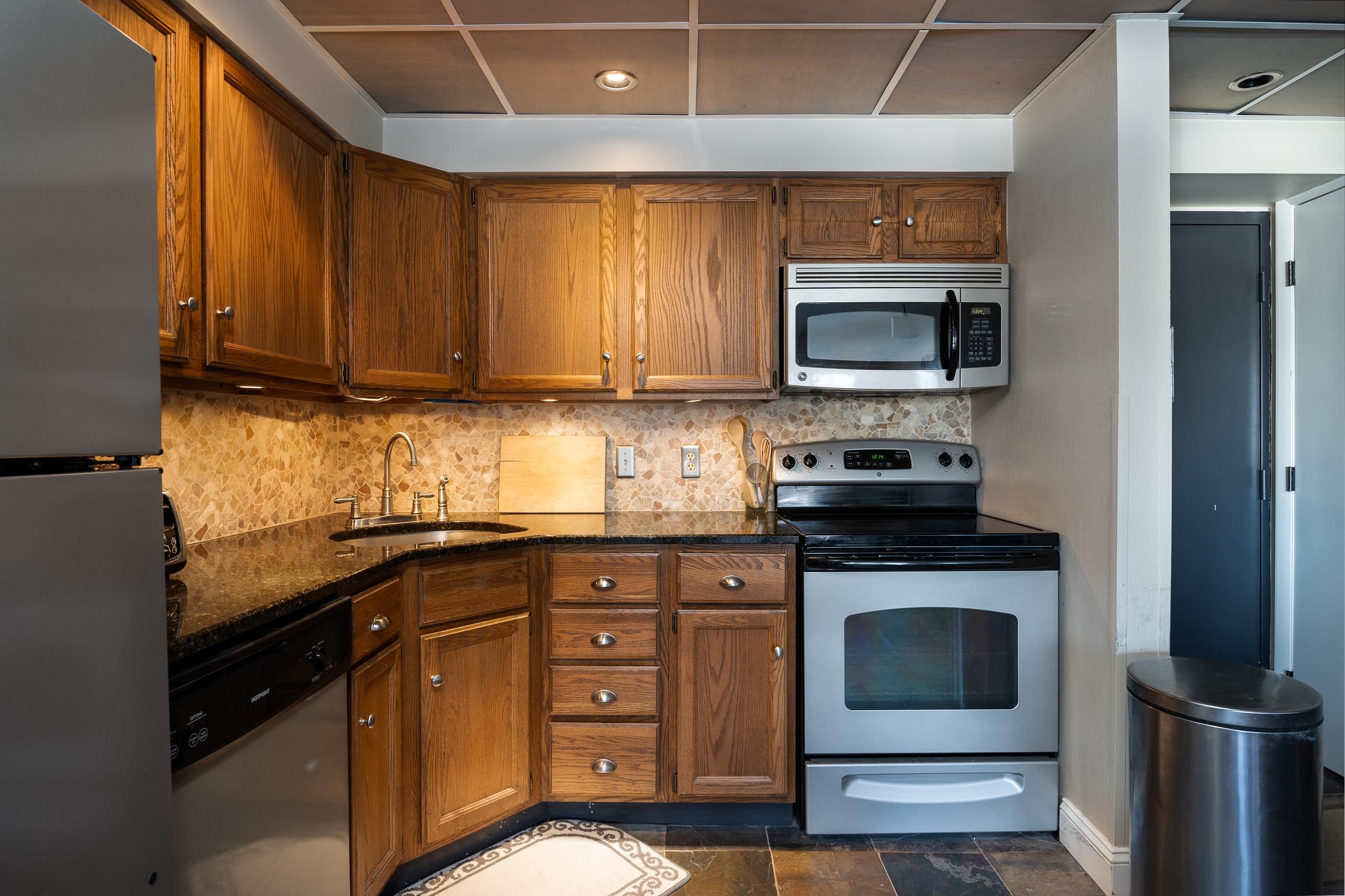135 East Mountain Road, Unit 1C7 Killington, VT 05751 - Photo 14 of 16 Gallery Image 14