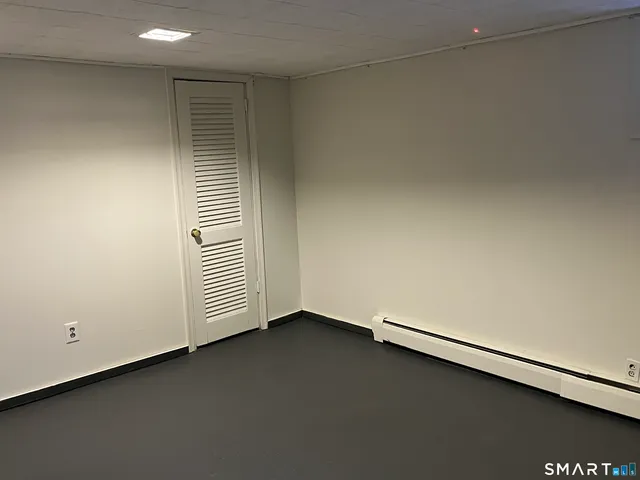 $205,000 | 20 John Street, Southington, CT 06489