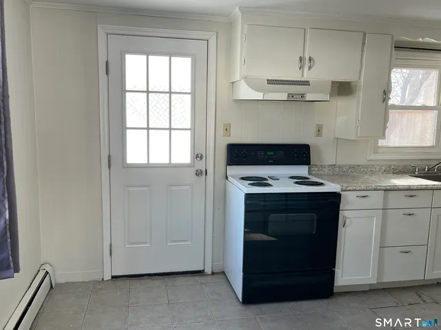 $205,000 | 20 John Street, Southington, CT 06489