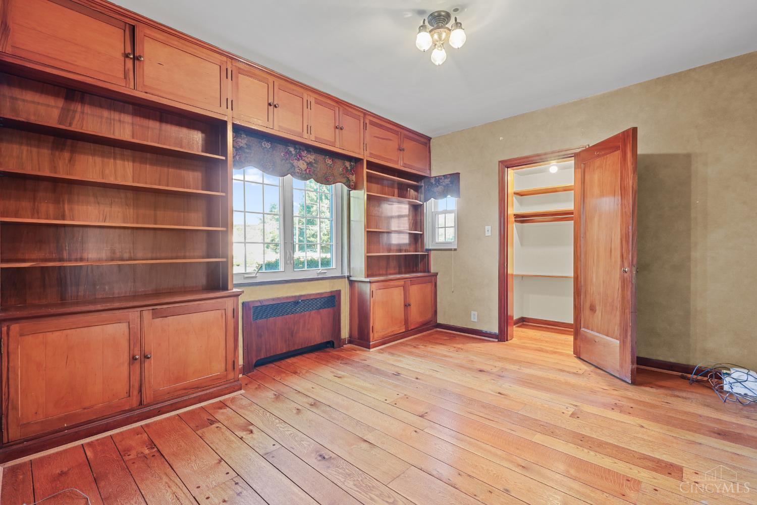 4527 Hanley Road Cincinnati, OH 45247 - Photo 33 of 83