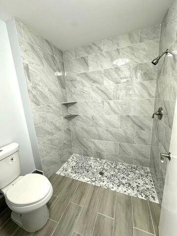 8625 Raintree Court Boca Raton, FL 33496 - Photo 16 of 31 Master Bath