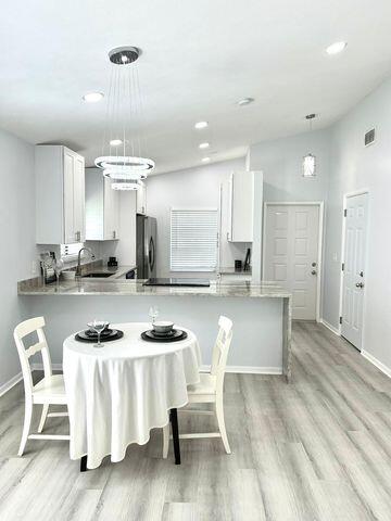 8625 Raintree Court Boca Raton, FL 33496 - Photo 3 of 31 Kitchen