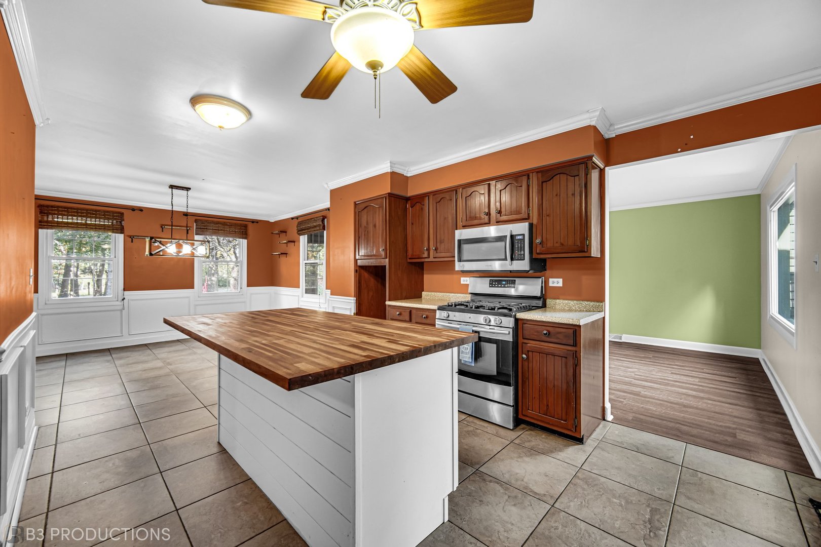 18303 Blodgett Road Mokena, IL 60448 - Photo 5 of 13 Gallery Image 5