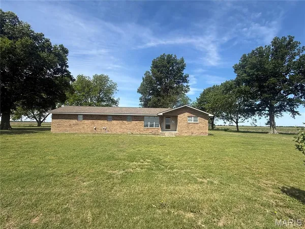 $230,000 | 4312 State Highway East, Steele, MO 63877