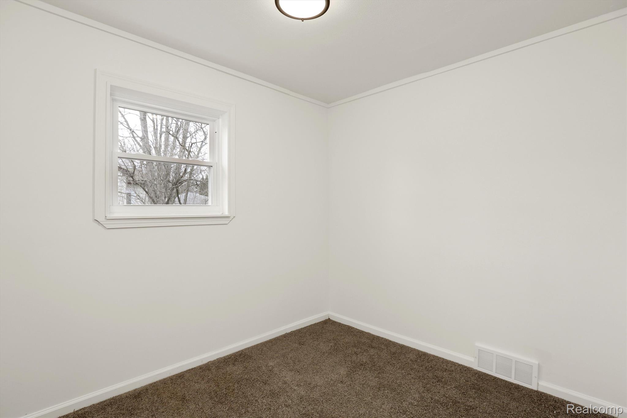 46054 Reed Street Belleville, MI 48111 - Photo 19 of 28 Gallery Image 19