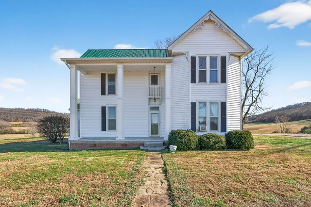 $449,900 | 4761 Gum Springs Mountain Road, Sparta, TN 38583