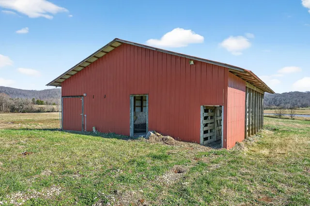 $449,900 | 4761 Gum Springs Mountain Road, Sparta, TN 38583